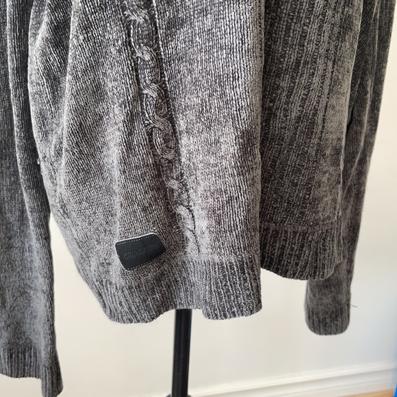 Point Zero Long sleeve (large) 💕2/$30💕 - Picture 5 of 6